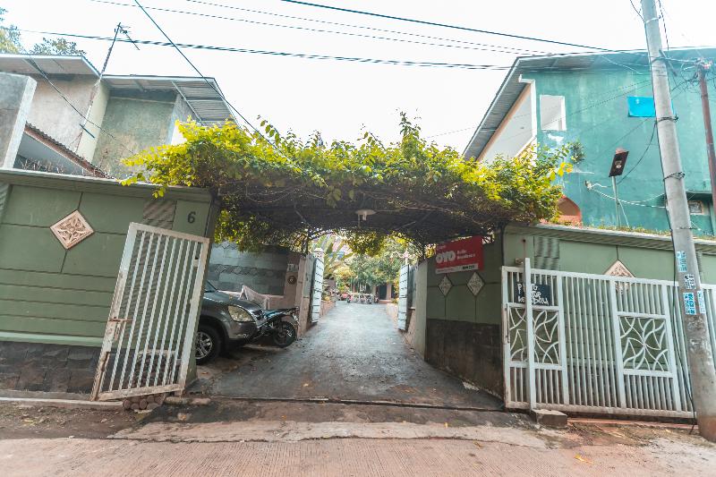 Otel Oyo 2229 Dolfie Residence