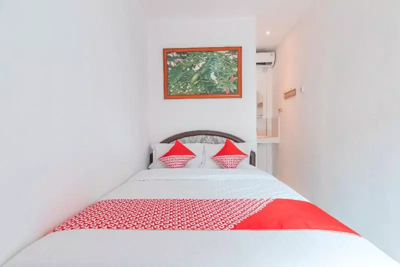 Hotelli Oyo 2229 Dolfie Residence