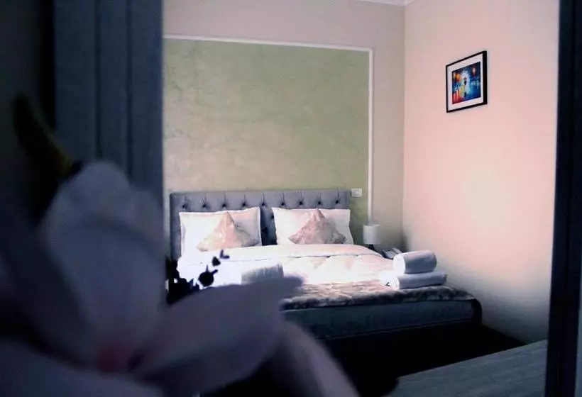 ホテル Pensiunea Romeo Resort