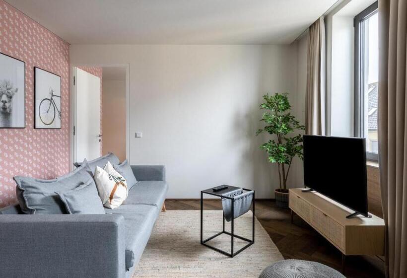 Limehome Linz Schillerstraße