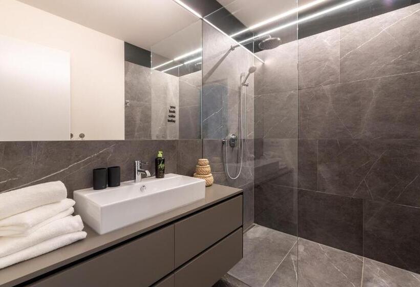 Limehome Linz Schillerstraße