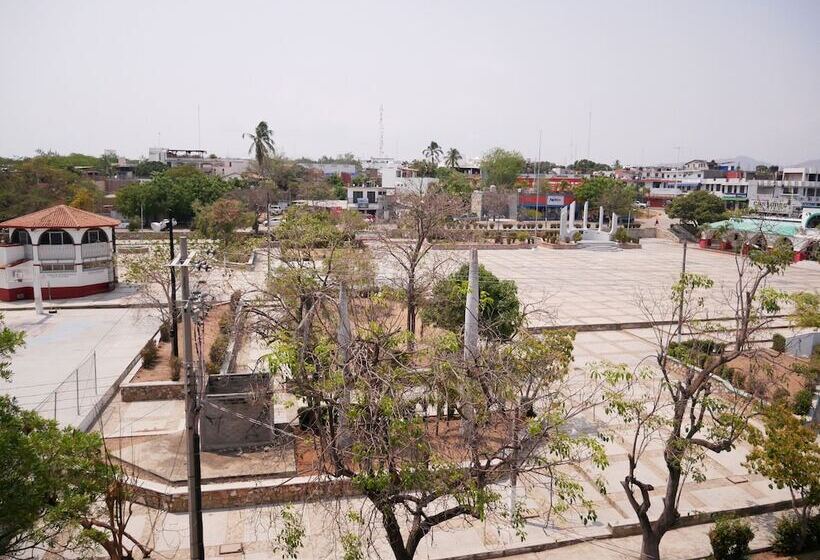 Madre Tierra Hotel & Coworking & Hostal