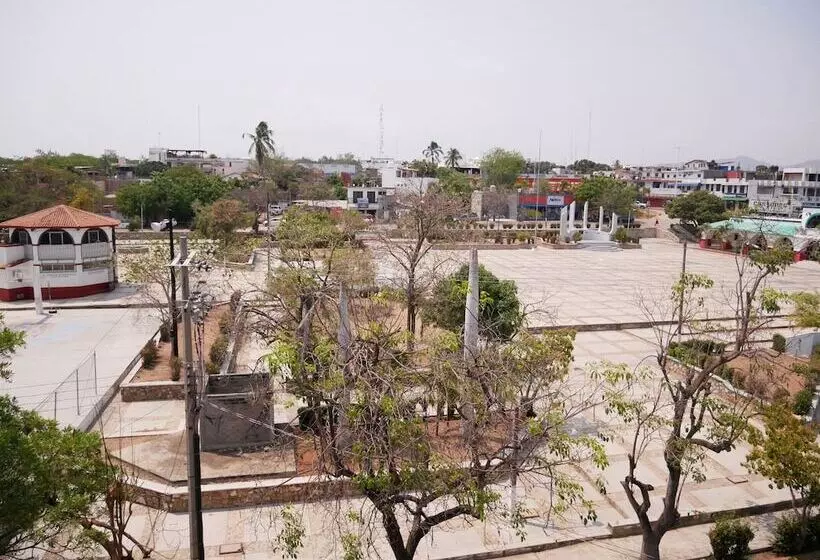 Madre Tierra Hotel & Coworking & Hostal