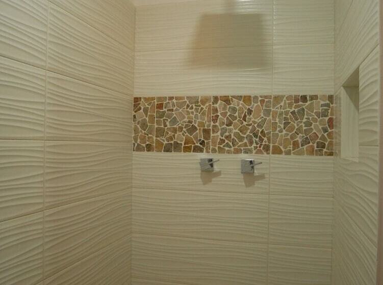 Madre Tierra Hotel & Coworking & Hostal