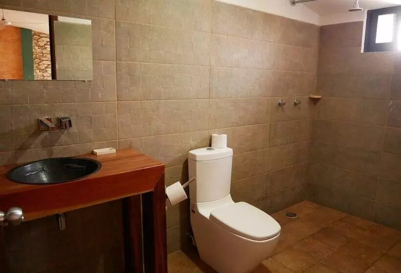 Madre Tierra Hotel & Coworking & Hostal