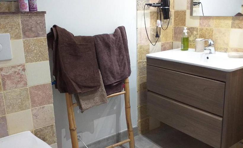 ペンション Les 3 Secs,chambre D Hôte Indépendante Au Calme