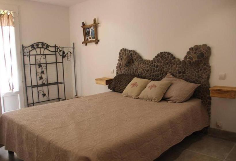 ペンション Les 3 Secs,chambre D Hôte Indépendante Au Calme