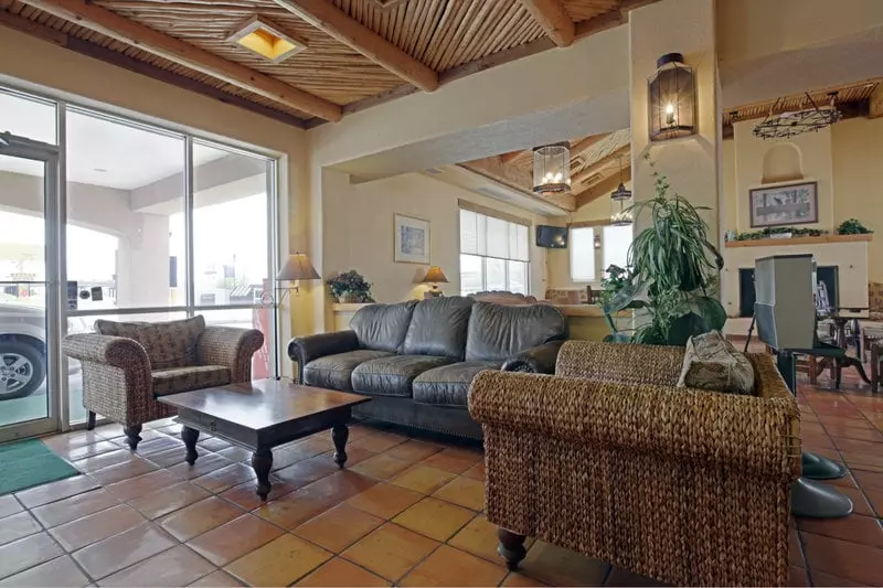 Отель Econo Lodge Inn & Suites Amarillo