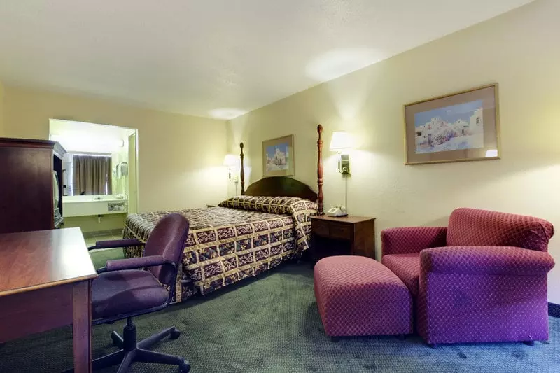 Отель Econo Lodge Inn & Suites Amarillo