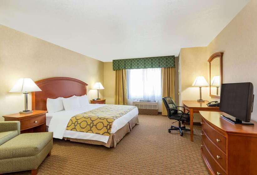 Отель Baymont By Wyndham Fort Morgan