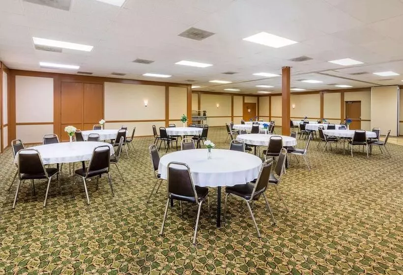 酒店 Baymont By Wyndham Fort Morgan