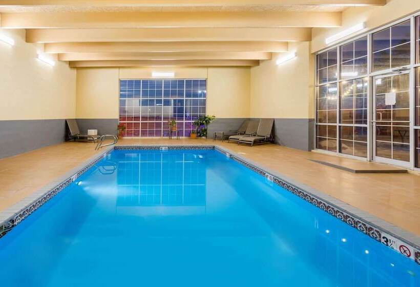 Отель Baymont By Wyndham Fort Morgan