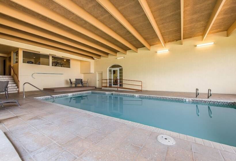 Отель Baymont By Wyndham Fort Morgan