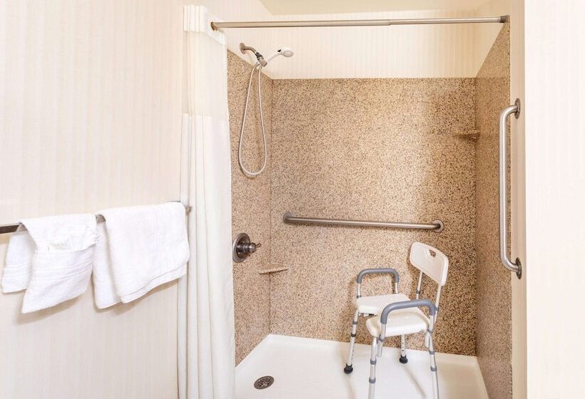 Отель Baymont By Wyndham Fort Morgan