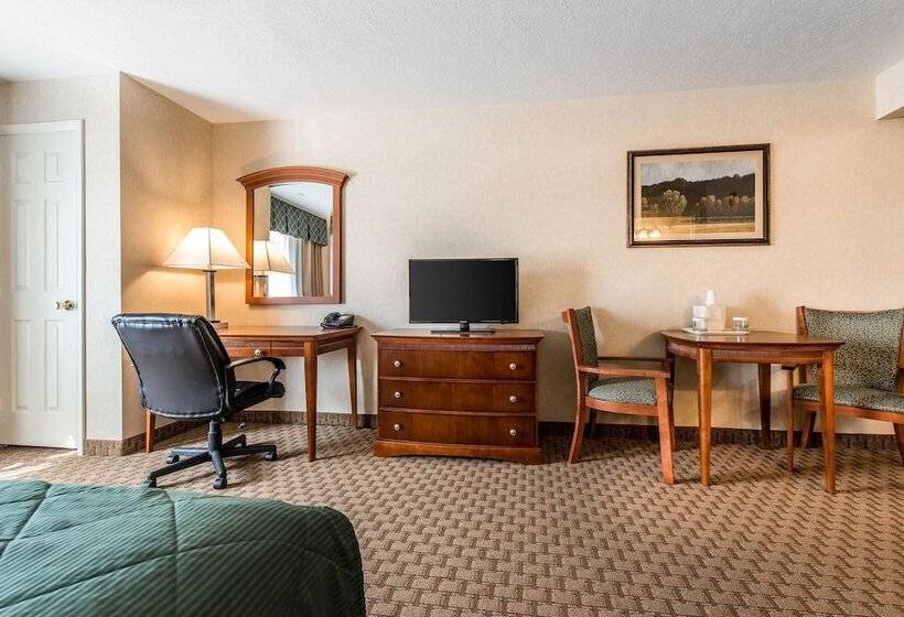 Отель Baymont By Wyndham Fort Morgan