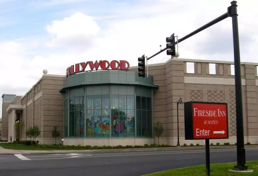 هتل Fireside Inn And Suites Bangor