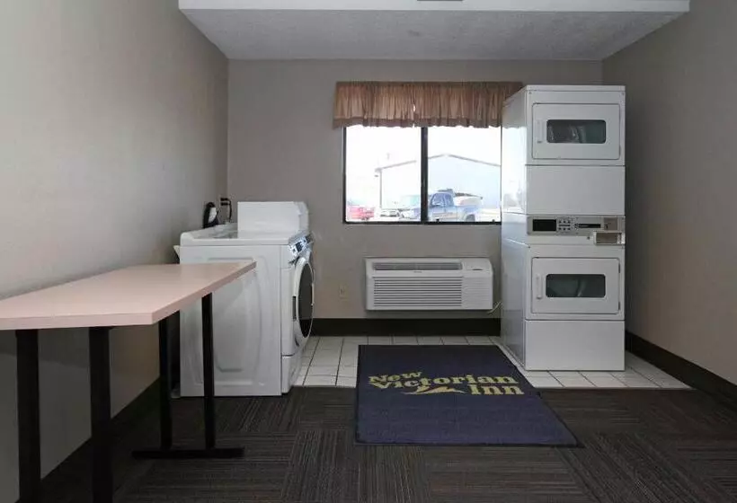 فندق Victorian Inn & Suites York