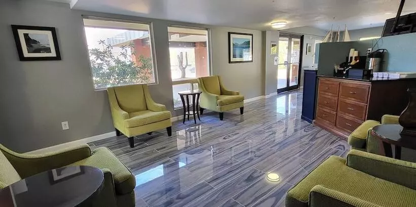 هتل Olympic Inn & Suites Port Angeles