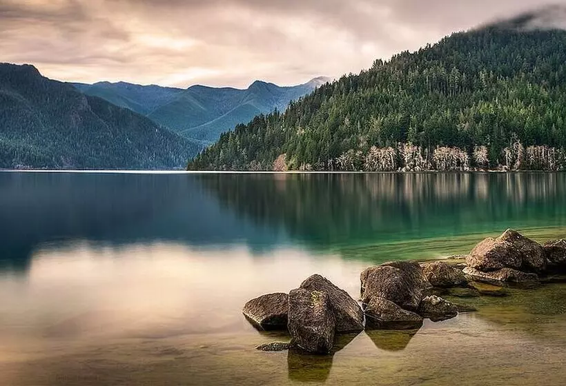 هتل Olympic Inn & Suites Port Angeles