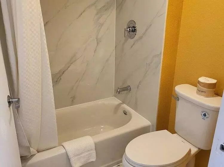 هتل Olympic Inn & Suites Port Angeles