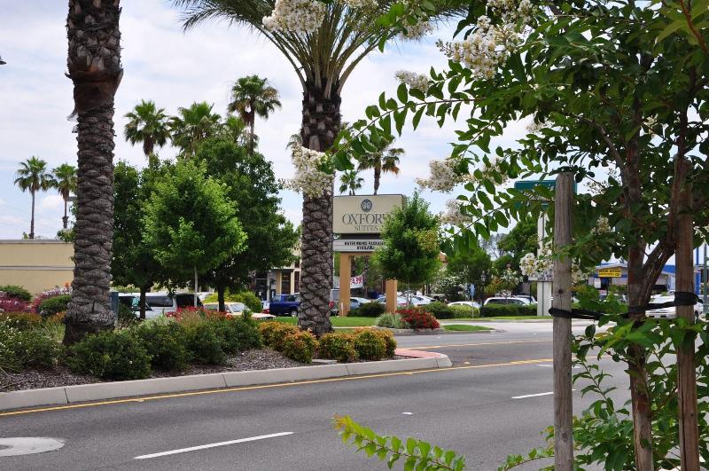 Otel Oxford Suites Redding