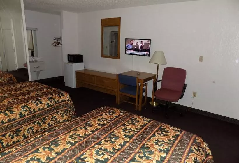 Отель Topeka Plaza Inn