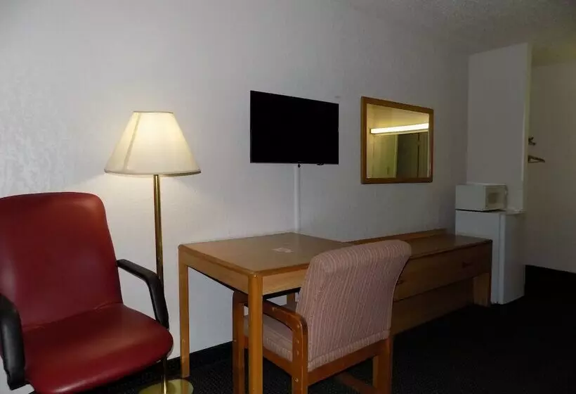 Отель Topeka Plaza Inn