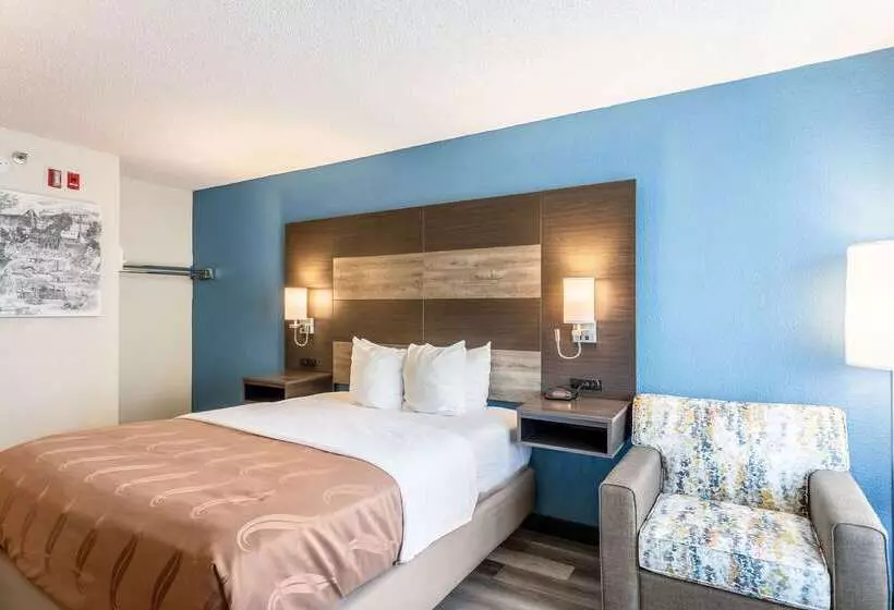 هتل Quality Inn Branson On The Strip