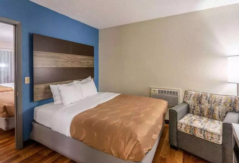 هتل Quality Inn Branson On The Strip