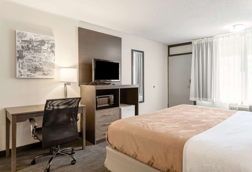 בית מלון כפרי Quality Inn Branson On The Strip