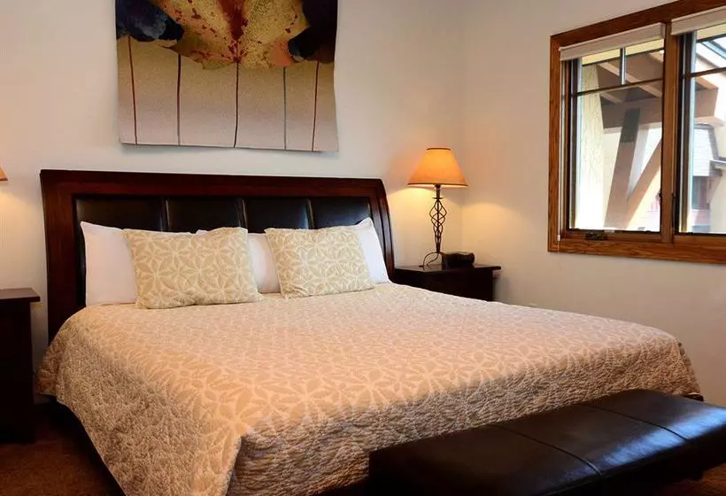 Отель The Phoenix at Steamboat