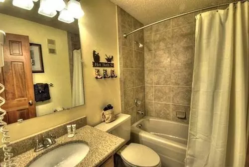 Отель The Phoenix at Steamboat