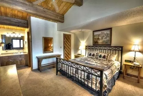 Отель The Phoenix at Steamboat