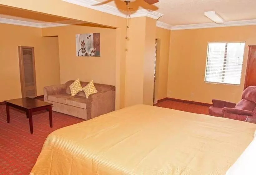 Мотель Pacific Inn & Suites