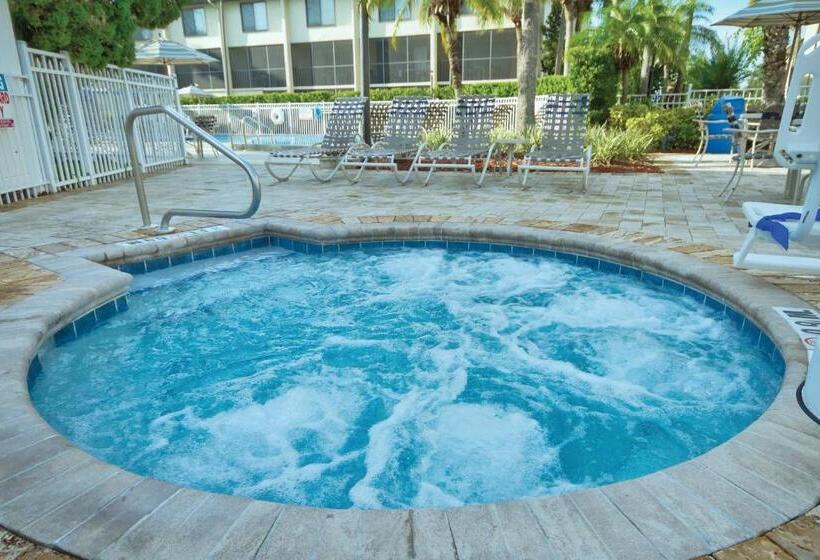 منتجع Club Wyndham Orlando International