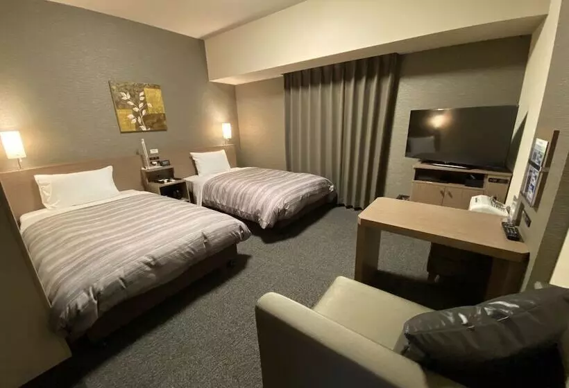 Hotelli Route Inn Sakurai Ekimae