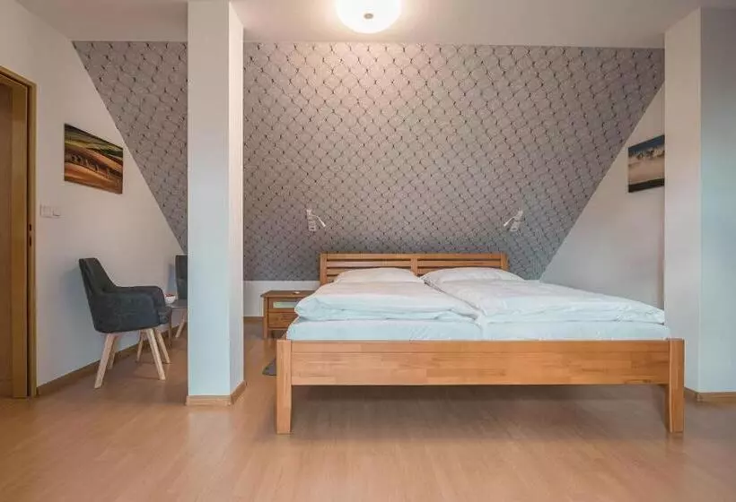 پانسیون Penzion Jako Doma