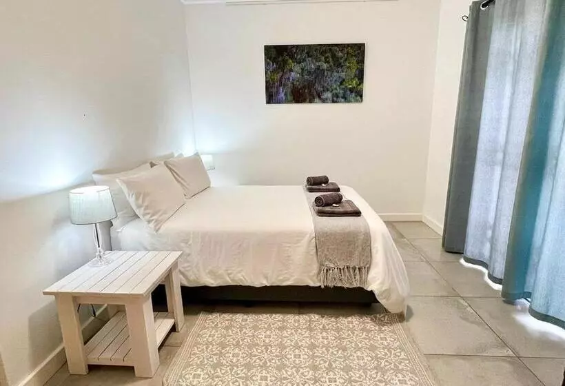 ベッドアンドブレックファースト Always Summer Guesthouse