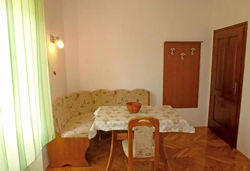 Apartments Jelka