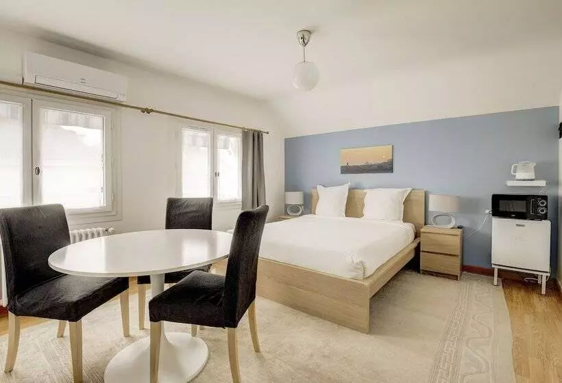 Aamiaismajoitus (B&B) La Chambre Bleue