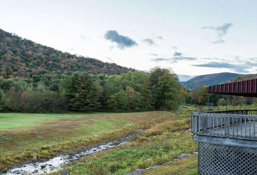 ホテル Copperhood Retreat & Spa