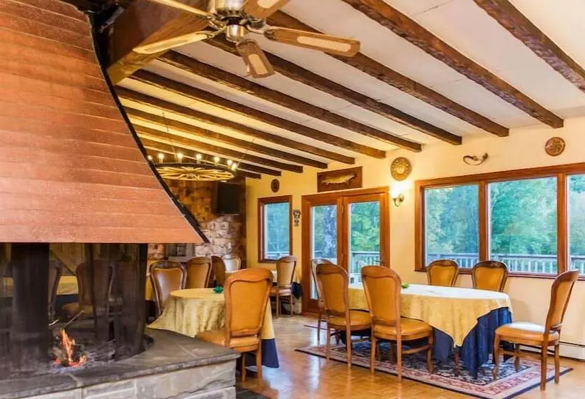 ホテル Copperhood Retreat & Spa