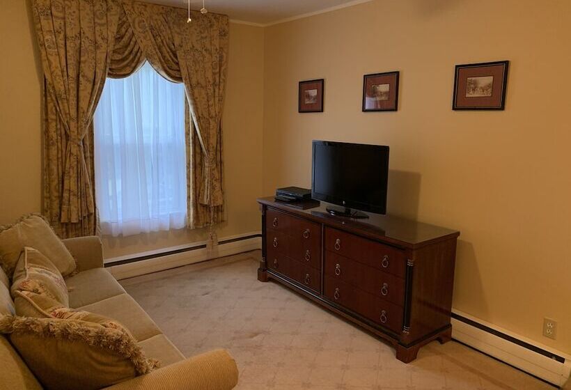 Отель Copperhood Retreat & Spa