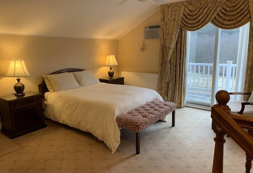 Отель Copperhood Retreat & Spa