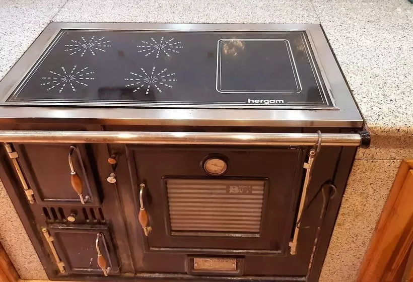 Spacious House With Mountain View In Carboeiro De Francia