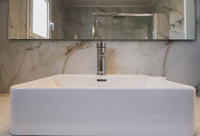 Large Private Villa Splendid Terraces & Views