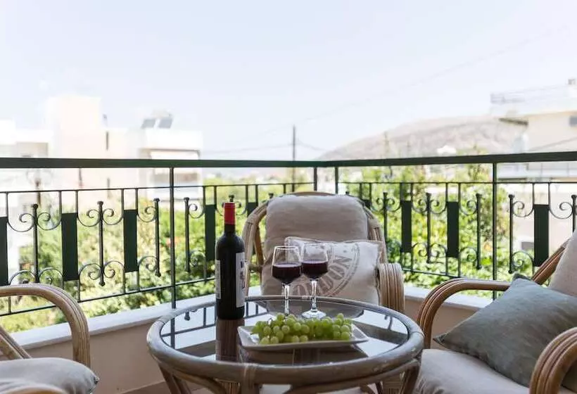 New Stylish Apartment With Sea View