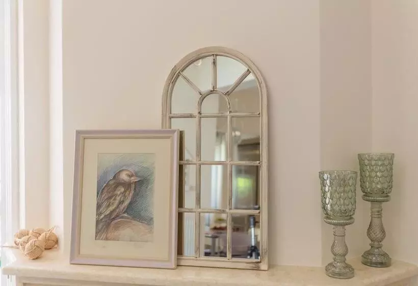 New Stylish Apartment With Sea View