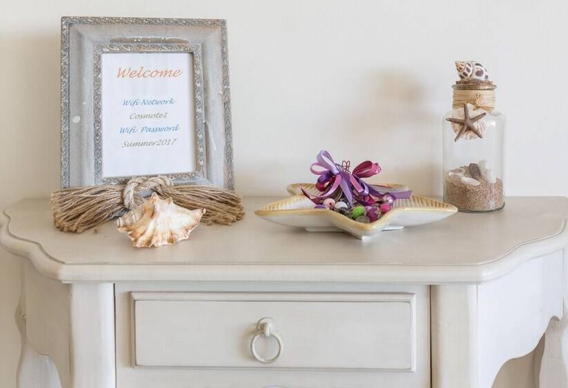 New Stylish Apartment With Sea View