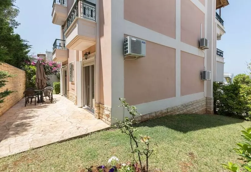 New Stylish Apartment With Sea View